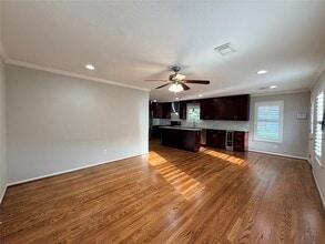 Building Photo - 1631 Chantilly Ln