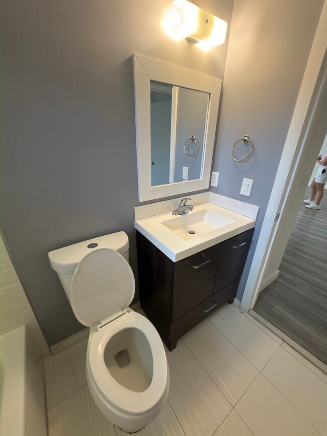 Building Photo - 1302 Ariana Woods Cir