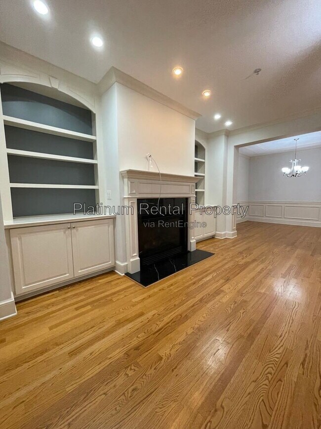 Building Photo - 1875 Adagio Dr