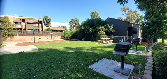 Building Photo - Gated Community Living with Pool, Tennis Courts & W/D Hookups – Escondido