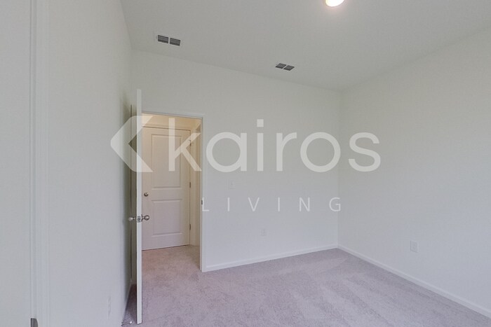 Building Photo - 644 Castillo Dr
