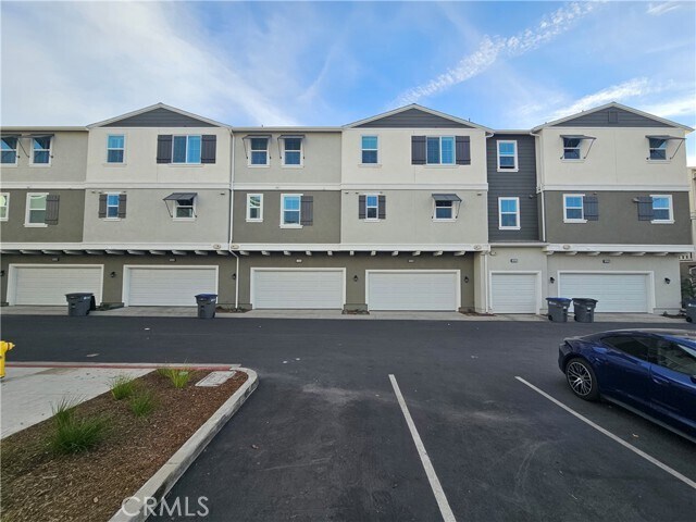 Building Photo - 1434 Vigilant