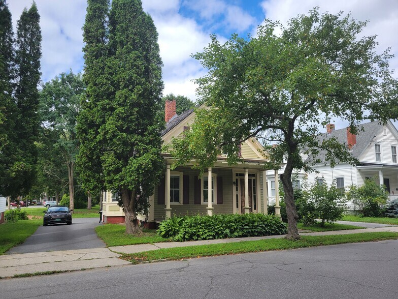 Primary Photo - 29 Green St