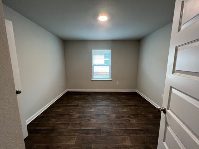 Building Photo - 10681 Northern Dancer Ct