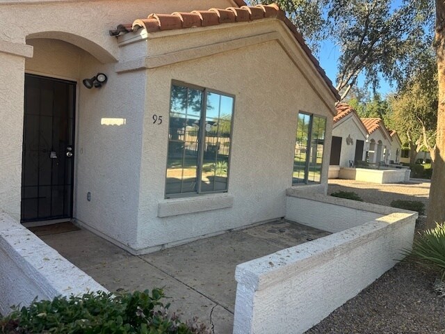 Primary Photo - $2,000 For Rent A Lovely 3 Bed 2 Bath 1.673 Sq. Ft. Condo, all One Level Home in Chandler 85225!