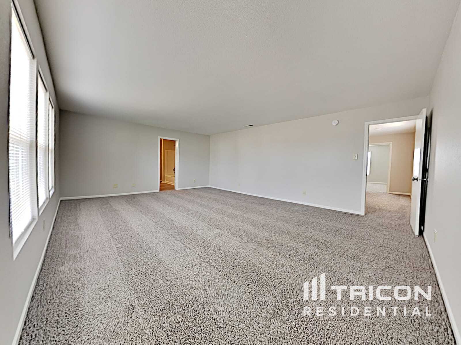 Building Photo - 1413 Bluestem Dr