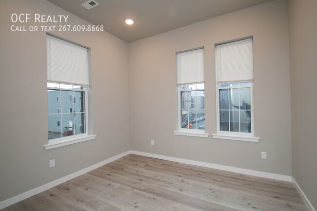 Building Photo - Two Bed Brewerytown Apartment