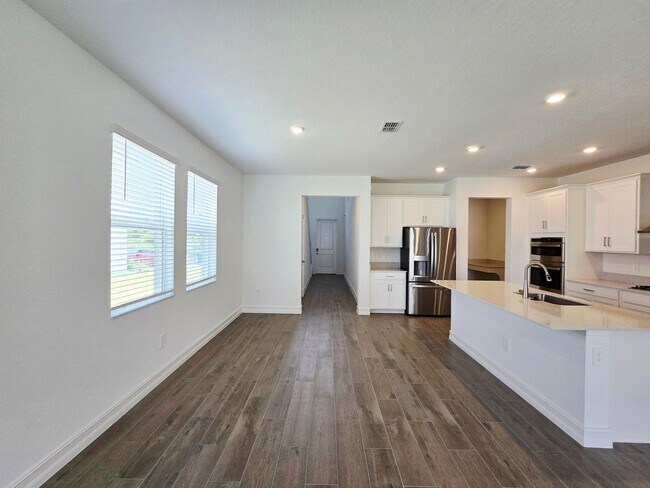 Building Photo - Annual Rental in Stonegate Preserve – Brand-New 3 Bedroom, 2.5 Bath Home with Loft, Main-Level Pr...