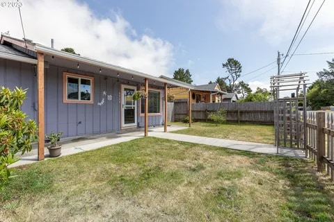 Building Photo - 6524 SW Harbor Ave