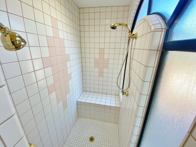 Building Photo - HOUSE - WEST SEDONA - GATED COMMUNITY