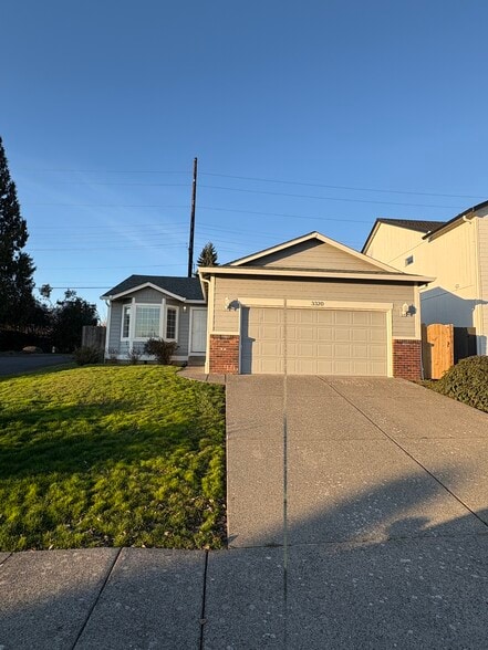 Building Photo - 3320 NW 118th St