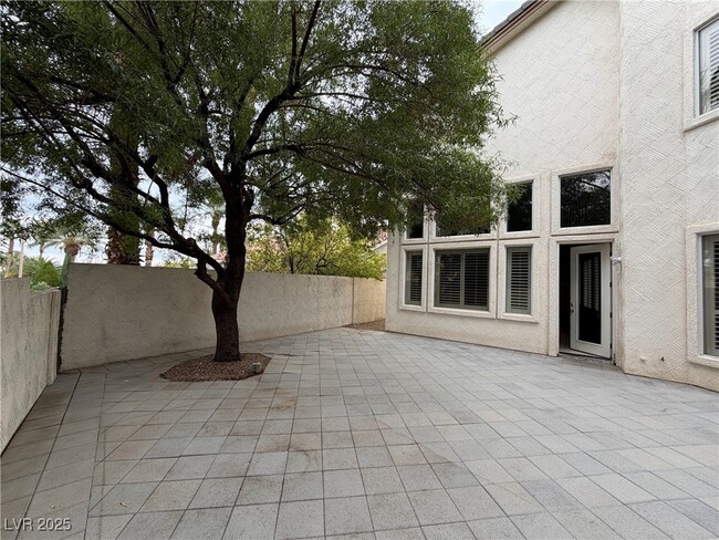 Building Photo - 9604 Coral Rose Ct