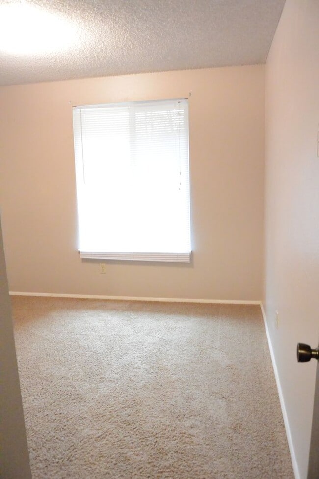 Building Photo - 1307 NW 119th St