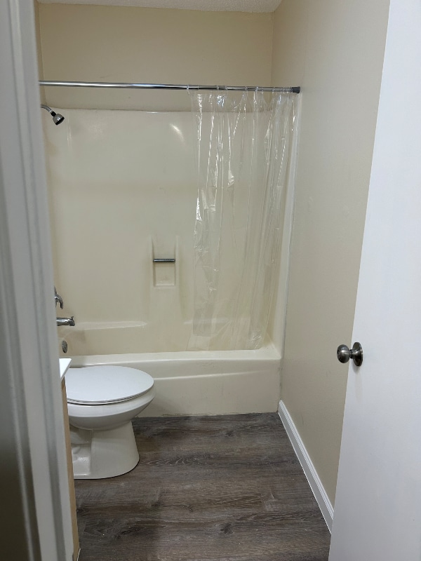 Building Photo - 305 Calle Amistosa