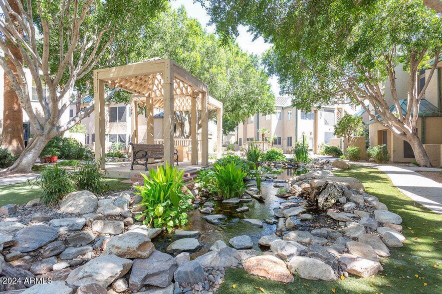 Building Photo - 101 N 7th St