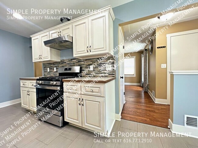 Building Photo - 367 Glenhaven Ave NW