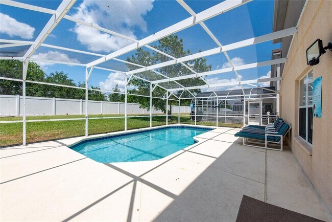 Building Photo - 746 Lockbreeze Dr