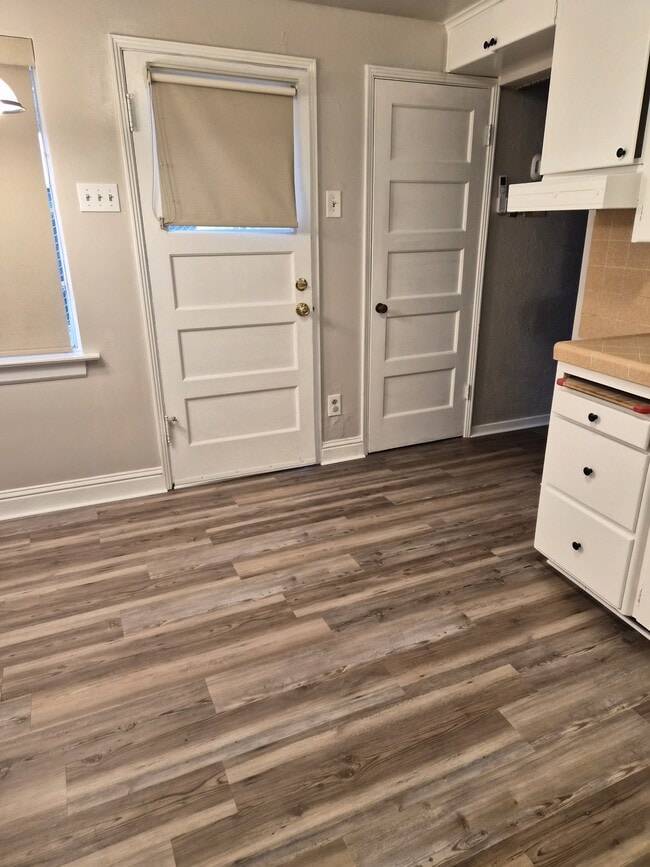 Building Photo - 21884 E Clayton Ave