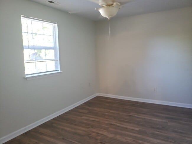 Building Photo - 316 Kentucky Dr