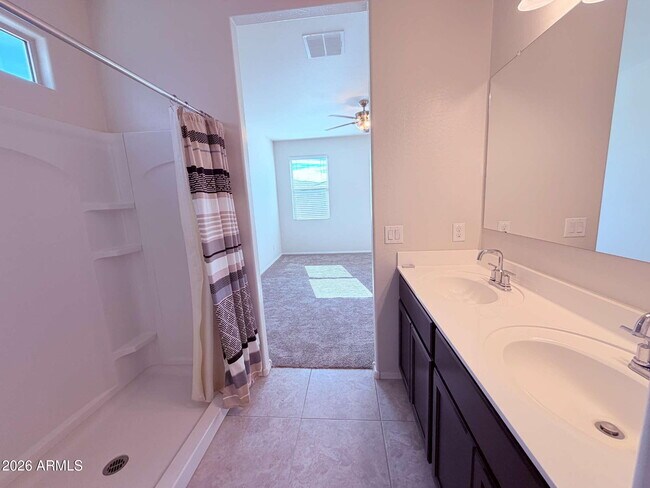 Building Photo - 4729 E Chromium Rd