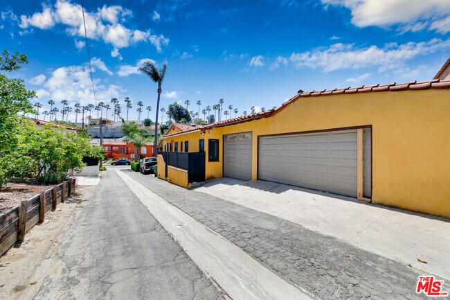 Building Photo - 3757 Lorado Way