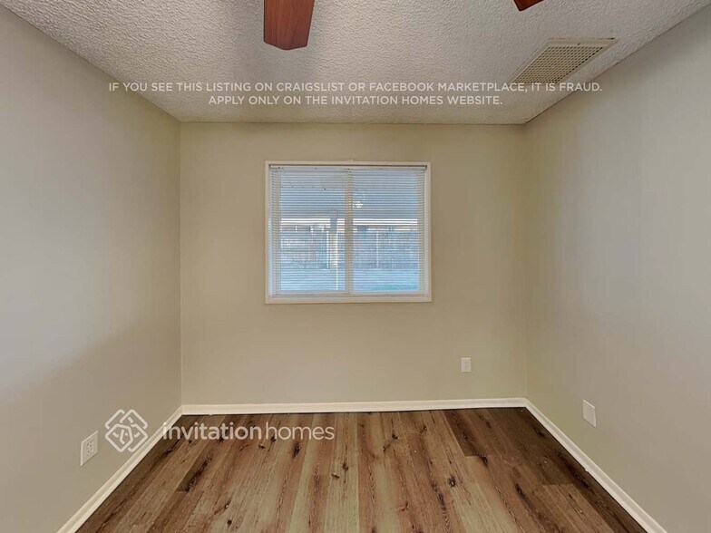 Building Photo - 7215 W Cavalier Dr