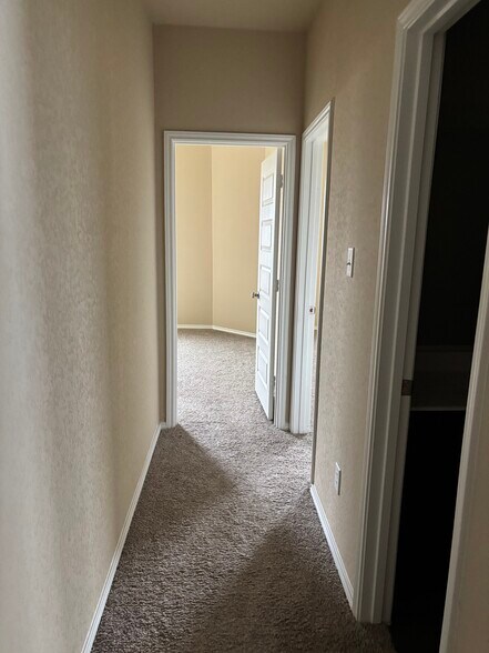 Building Photo - 6026 Galena Rock