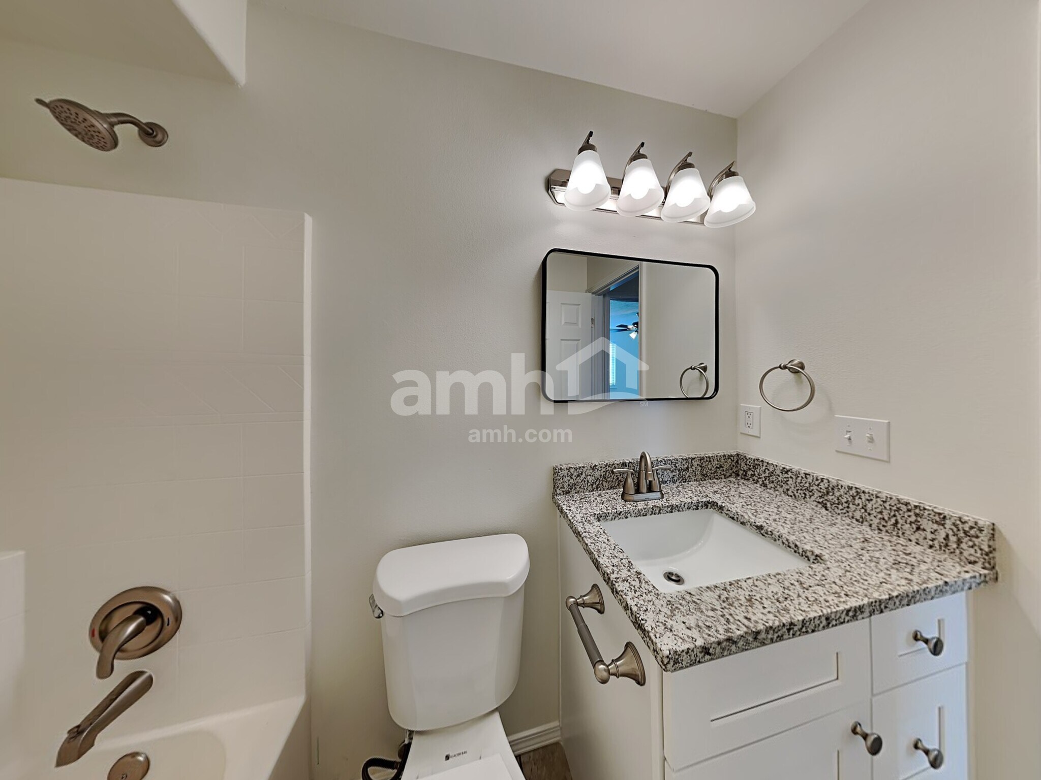 Building Photo - 16605 Sadie Ave