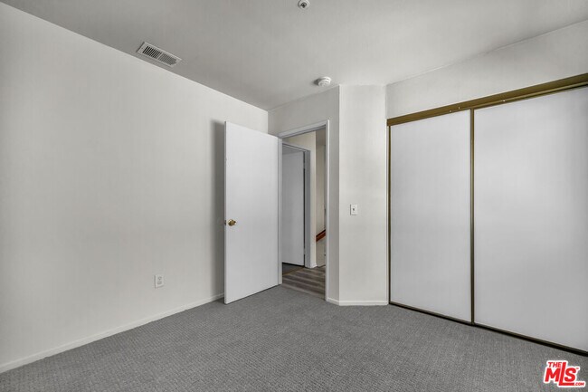 Building Photo - 13505 Sutter Ct