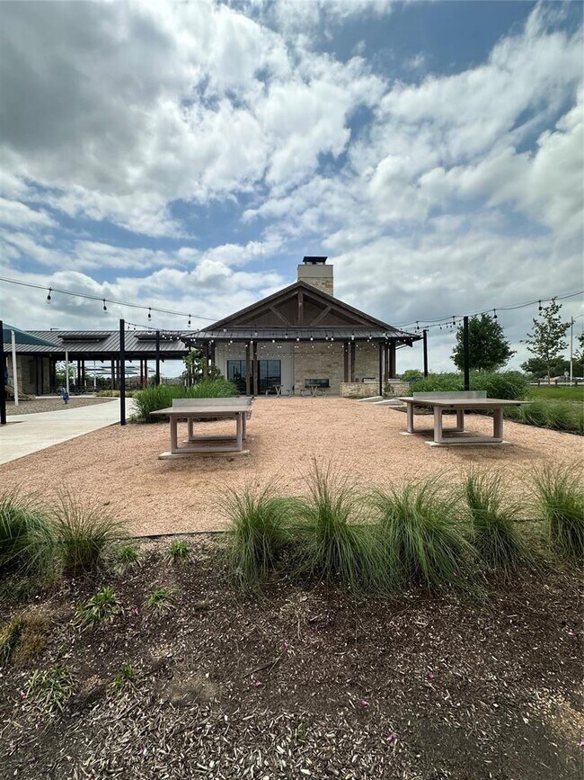 Building Photo - 20120 Andrew Johnson Dr