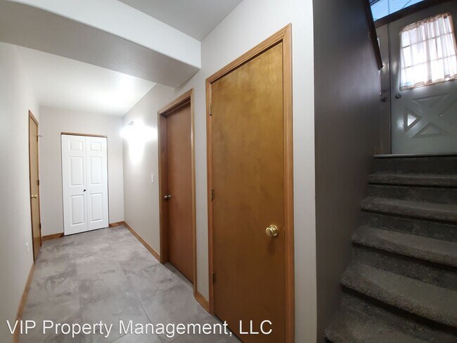 Building Photo - 4 br, 2.5 bath House - 3104 N. 8th Street