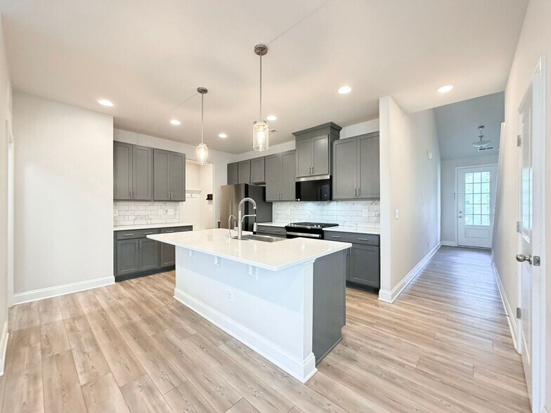 Building Photo - 219 Wood Orchid Ln