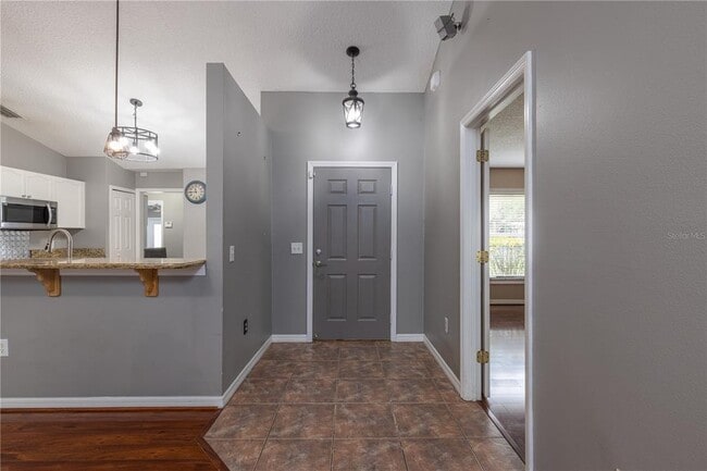 Building Photo - 4242 Cactus Ln