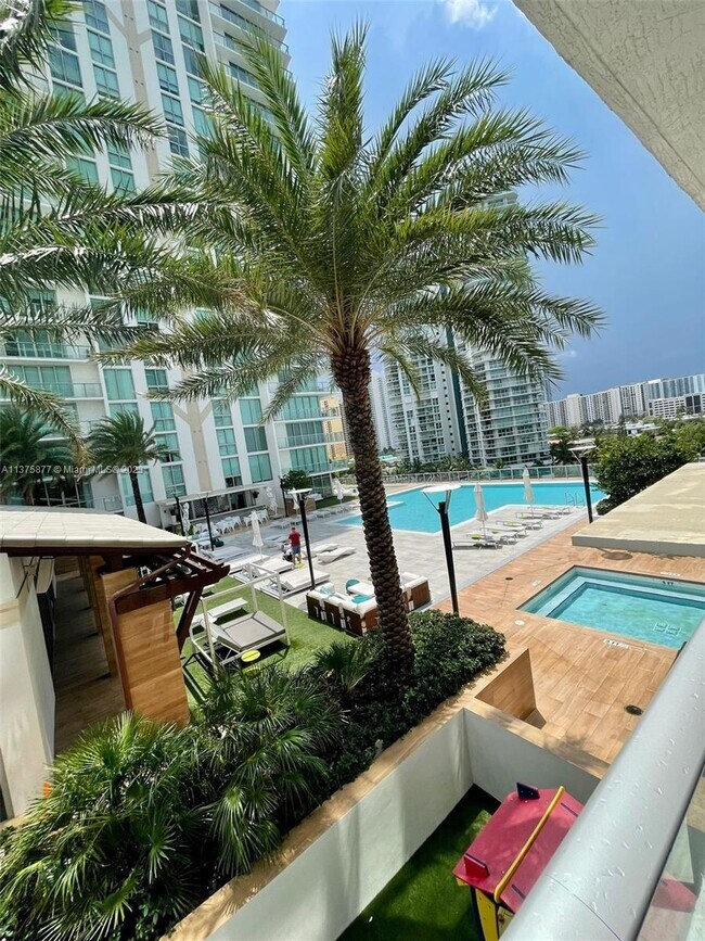 Building Photo - 330 Sunny Isles Blvd