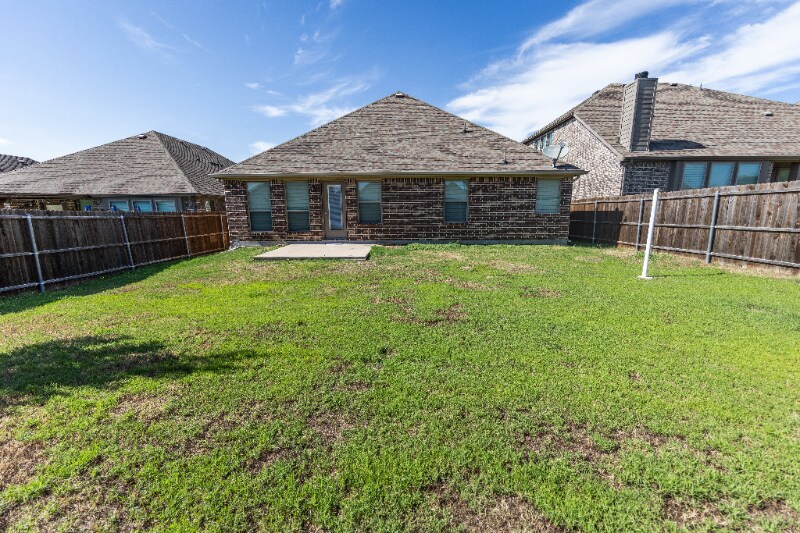 Building Photo - 2105 Burke Dr