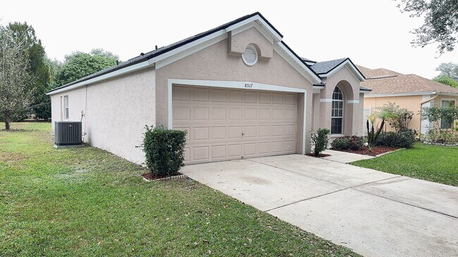 Building Photo - Come see this beautiful 3 bedroom, 2 bath, 2 car garage home for rent near Citrus Park Mall!
