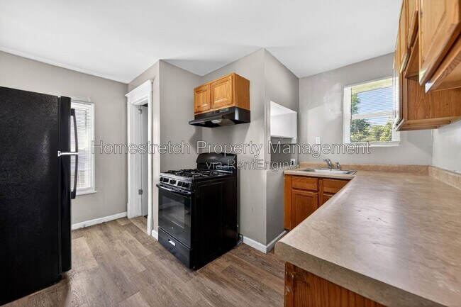 Building Photo - 2309 Gaebler Ave