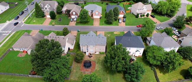 Building Photo - 2259 Dewey Dr