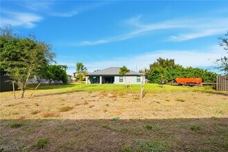 Building Photo - 1917 SW 4th St
