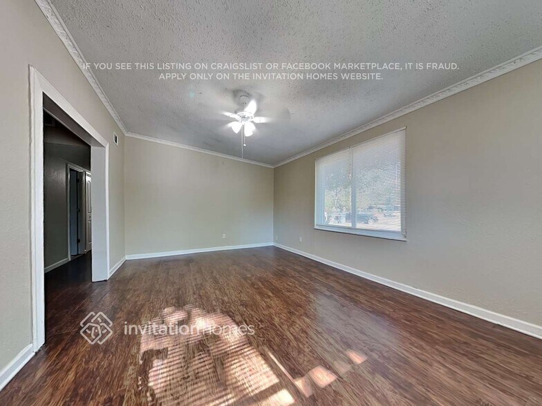 Building Photo - 1125 Dogwood Ave