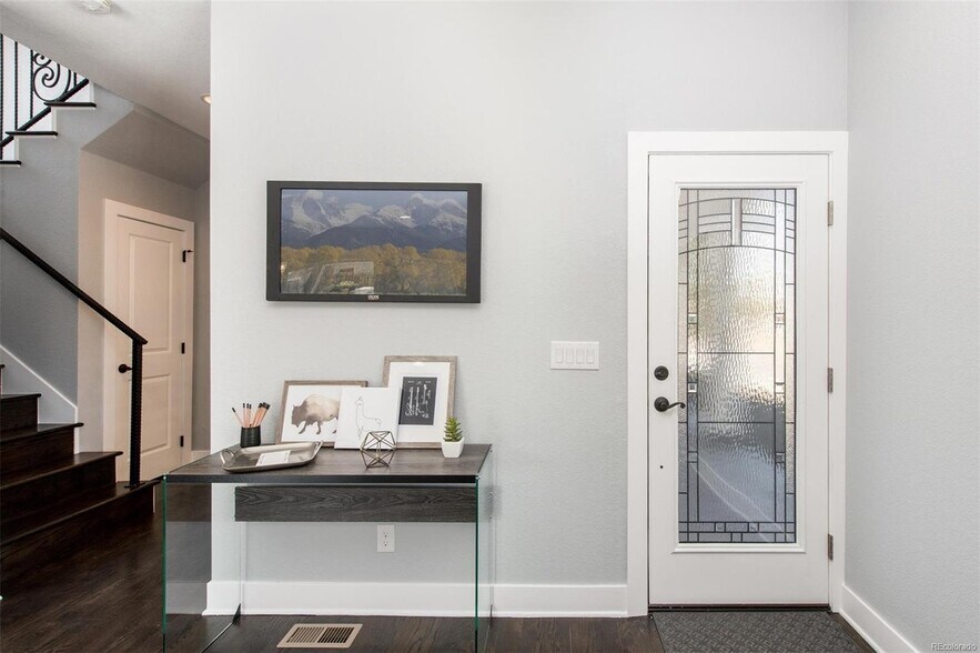 Building Photo - 3700 W 49th Ave