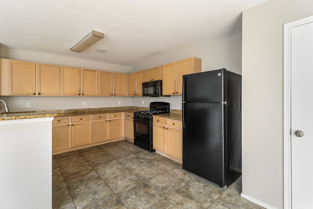 Building Photo - 4649 Sea Ridge Dr