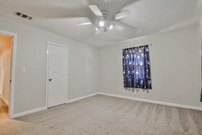 Building Photo - 3508 47th St