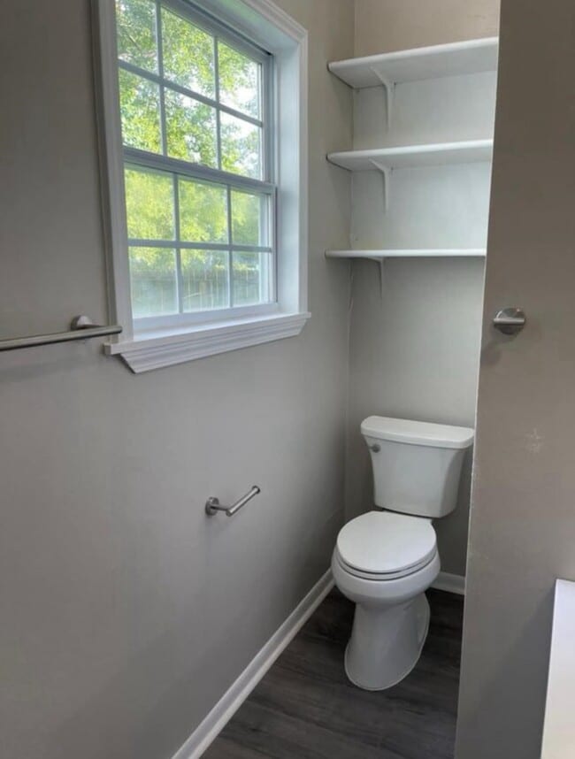 Building Photo - 8704 Lanewood Dr