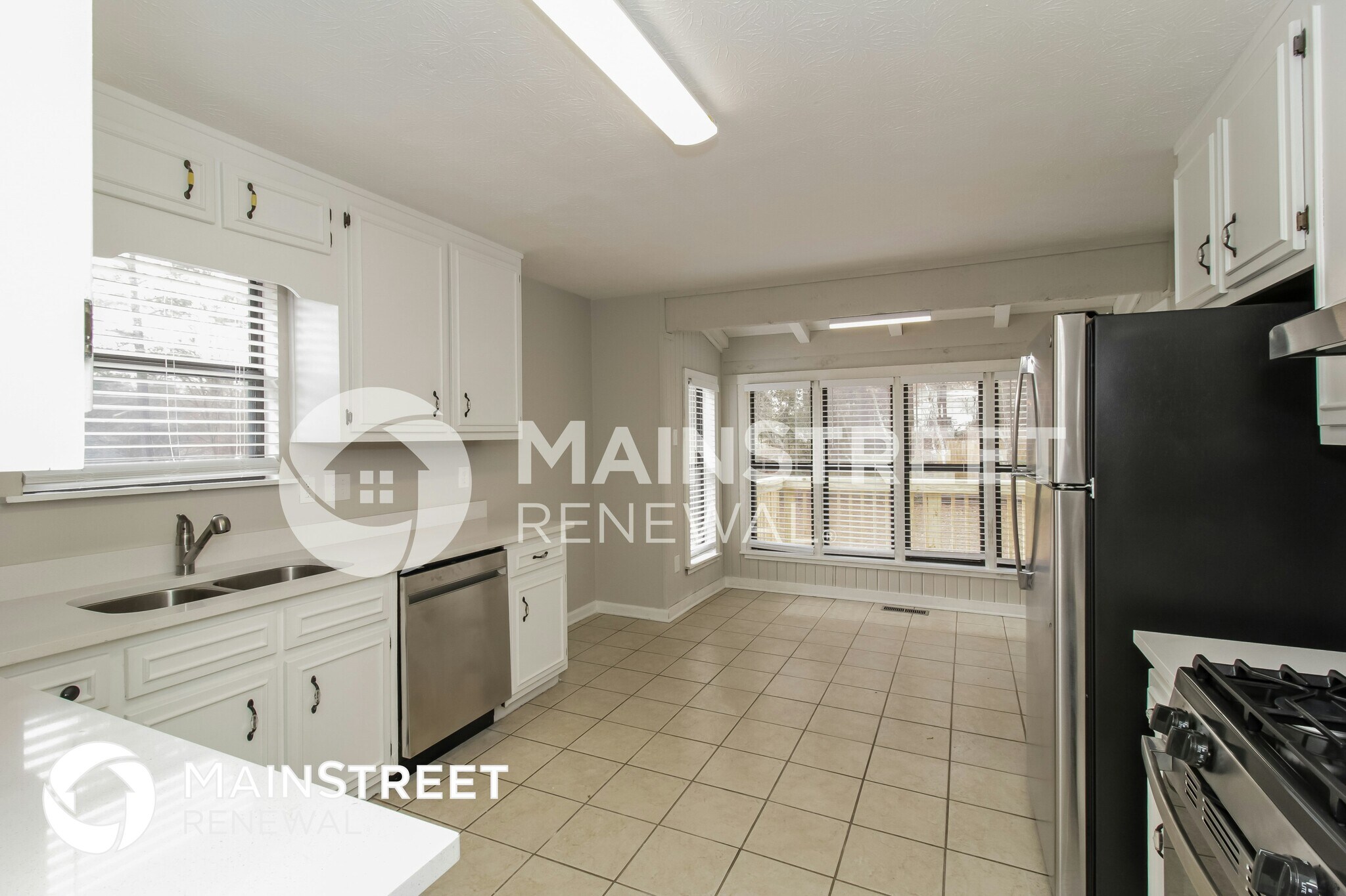 Building Photo - 8606 Stone Creek Ct