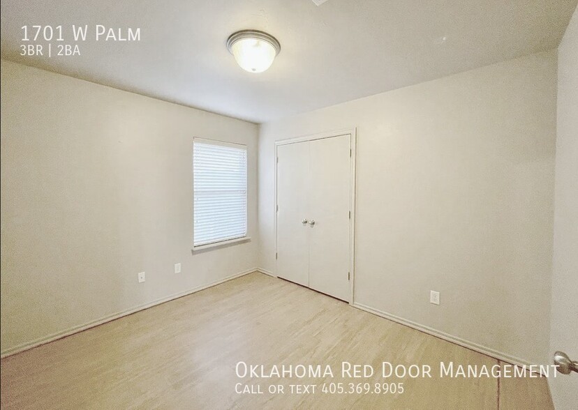 Building Photo - 1701 W Palm Pl