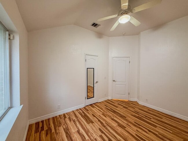 Building Photo - 16908 Cactus Blossom Dr