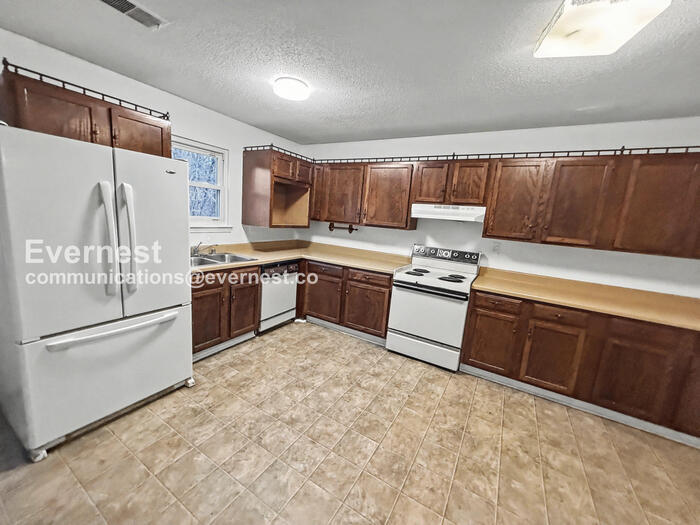 Building Photo - 426 Buckingham Cir