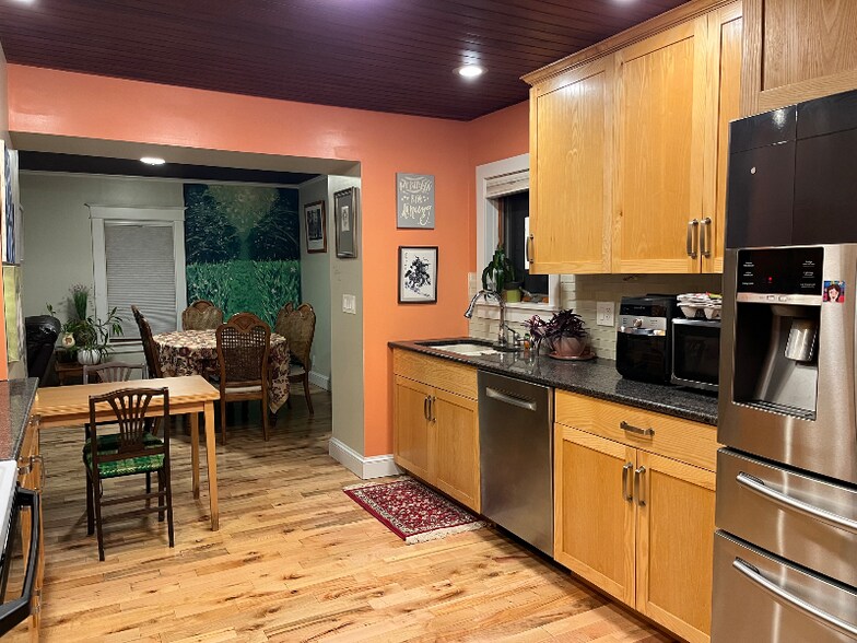 Building Photo - 1087 N Hoosac Rd