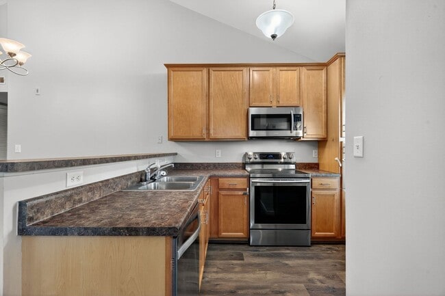 Building Photo - Available for Rent Now! Beautiful 2-Bedroom, 2-Bath Condo in a Prime Location!